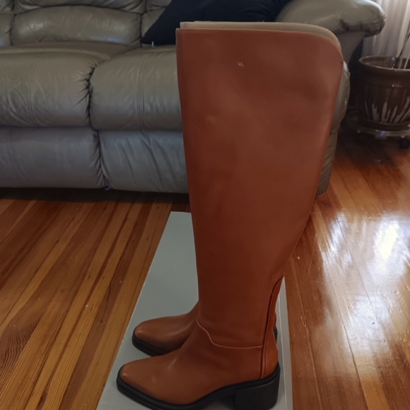 Franco Sarto Brown 2” Heeled Boots - Picture 3 of 13